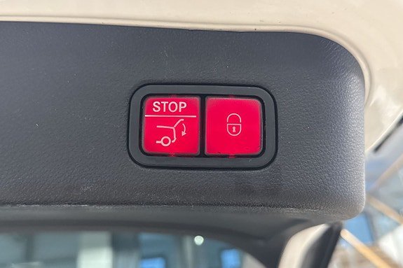 Vehicle Image 27