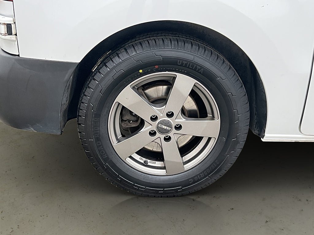 Vehicle Image 24