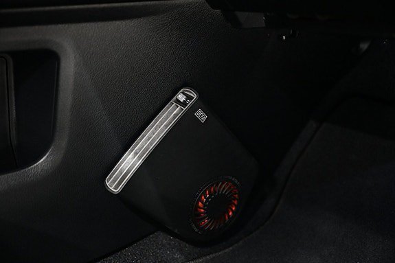 Vehicle Image 38