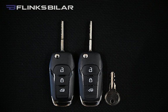 Vehicle Image 32