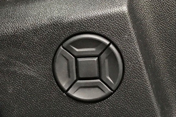 Vehicle Image 28