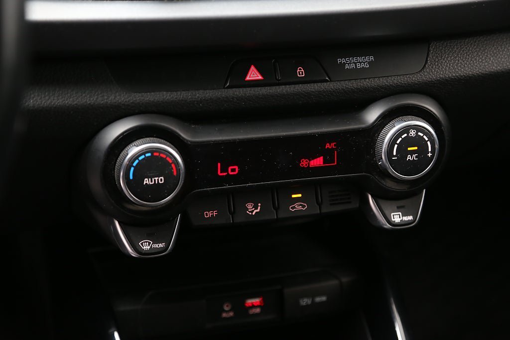 Vehicle Image 17