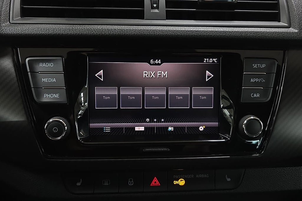 Vehicle Image 15