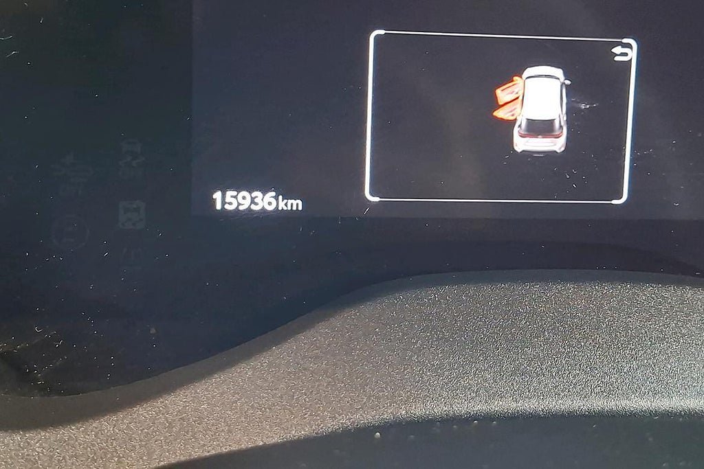 Vehicle Image 13