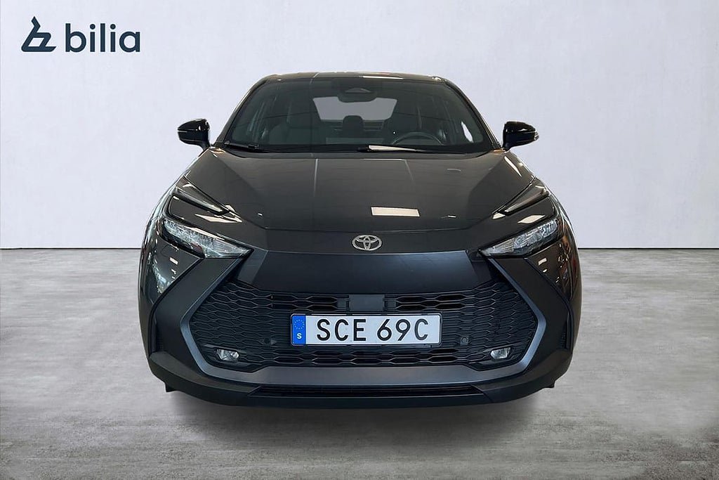 Vehicle Image 6