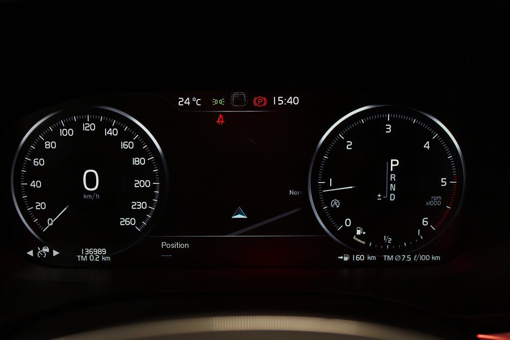 Vehicle Image 25