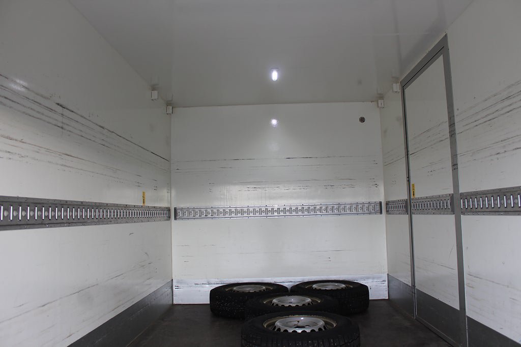Vehicle Image 13