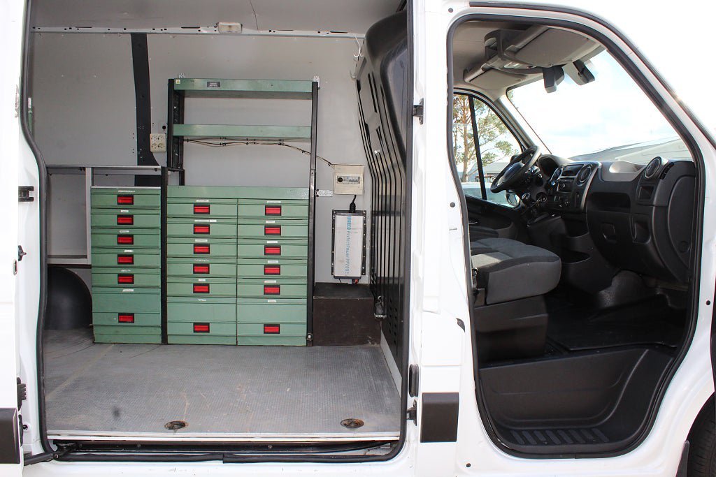 Vehicle Image 16