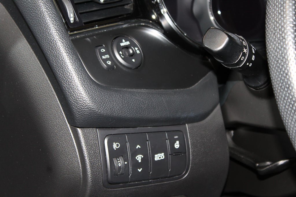 Vehicle Image 23