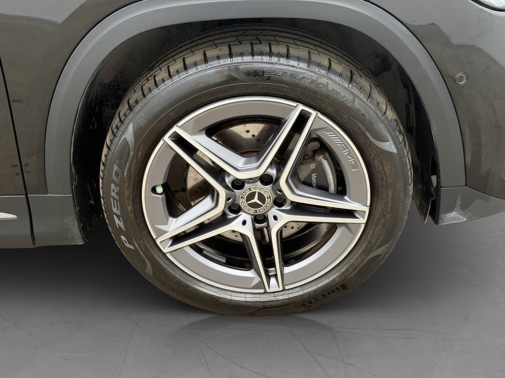 Vehicle Image 38