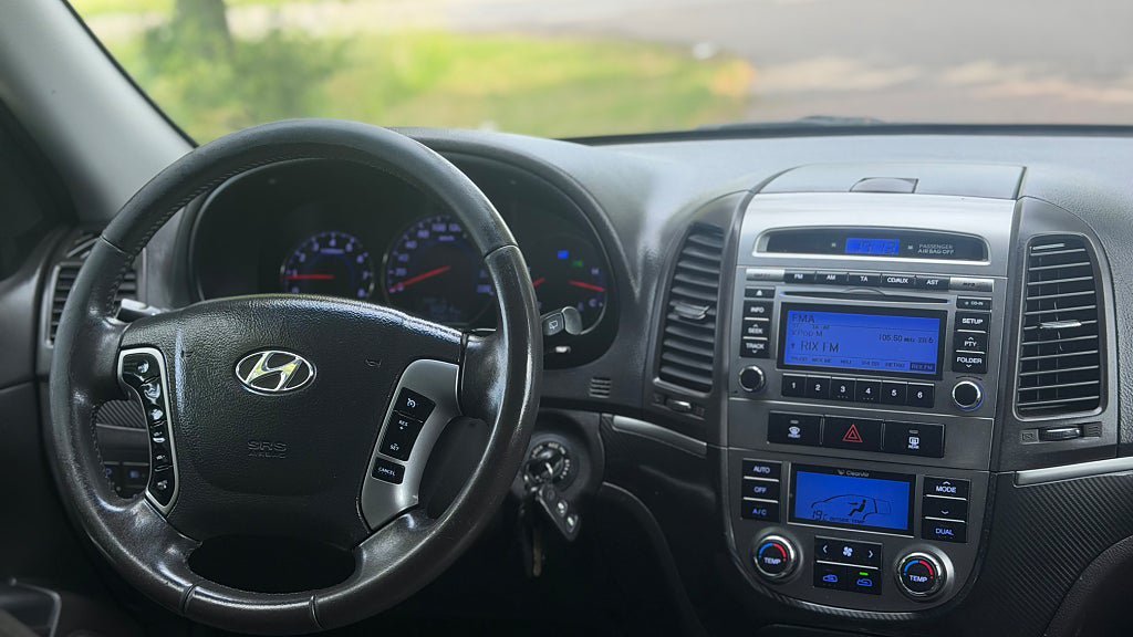 Vehicle Image 9