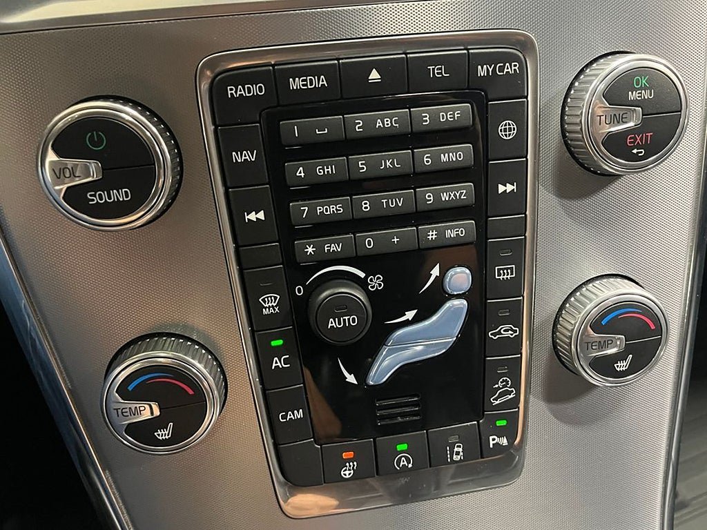 Vehicle Image 27