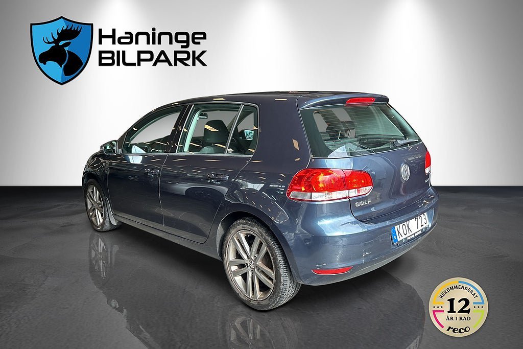 Vehicle Image 9