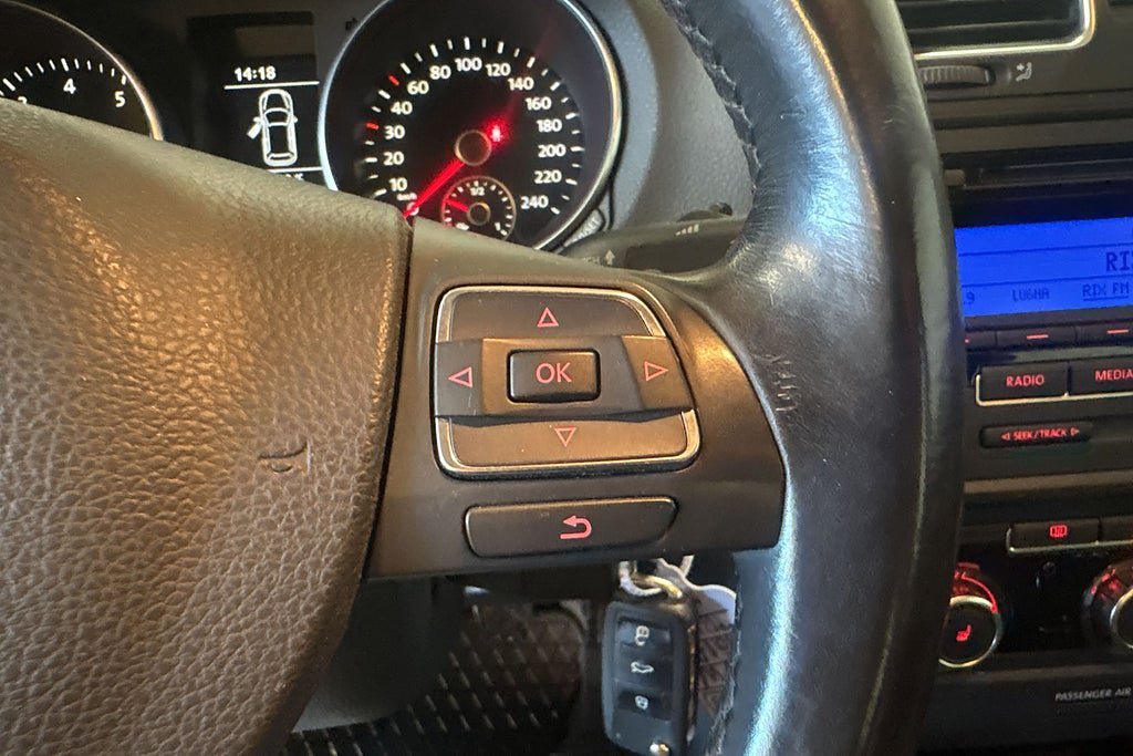Vehicle Image 17