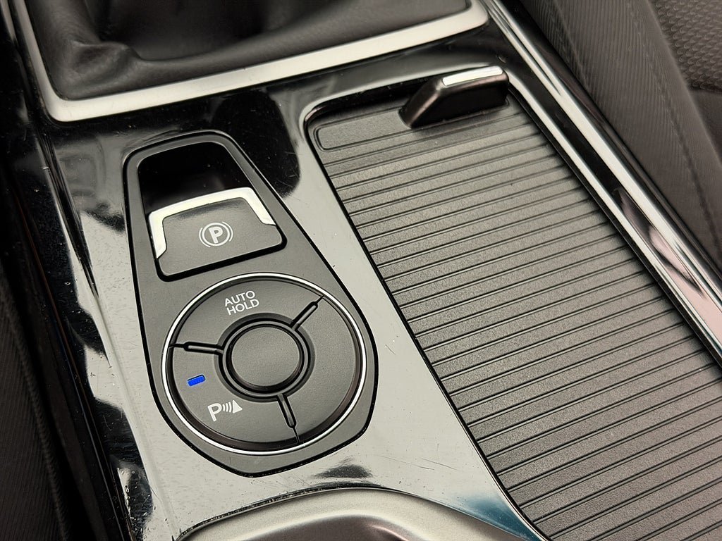 Vehicle Image 20