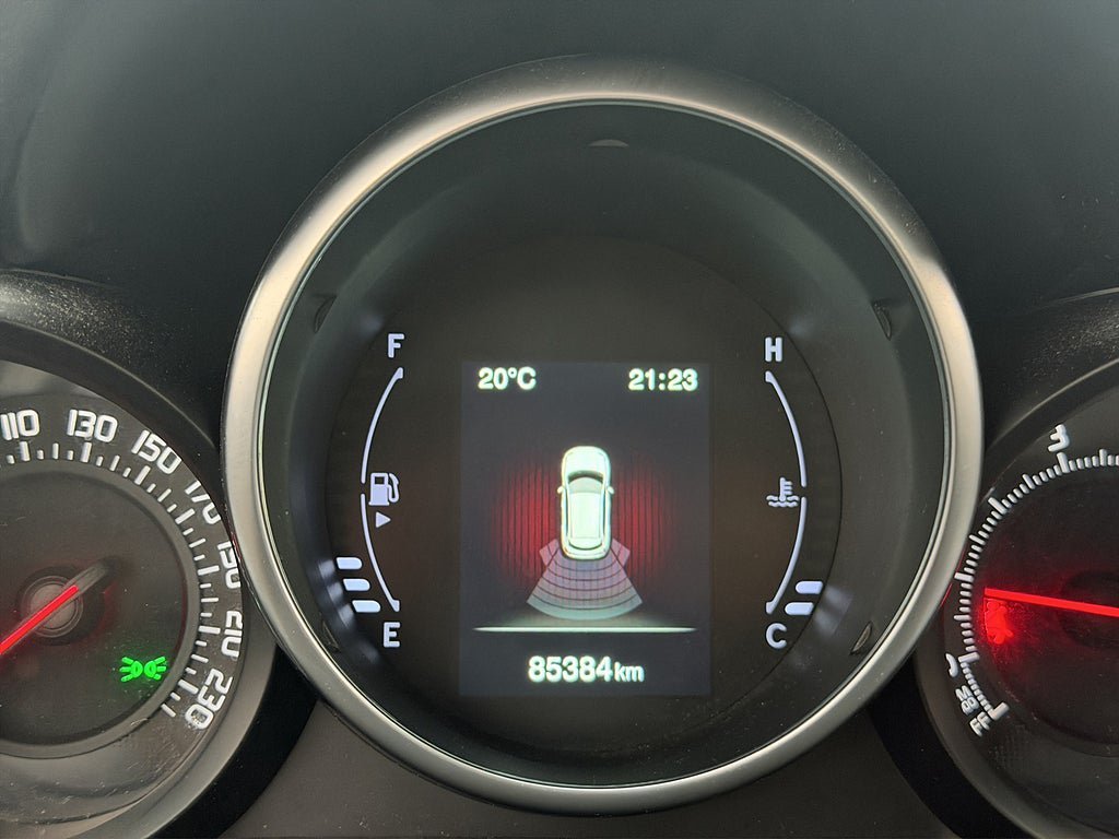 Vehicle Image 21
