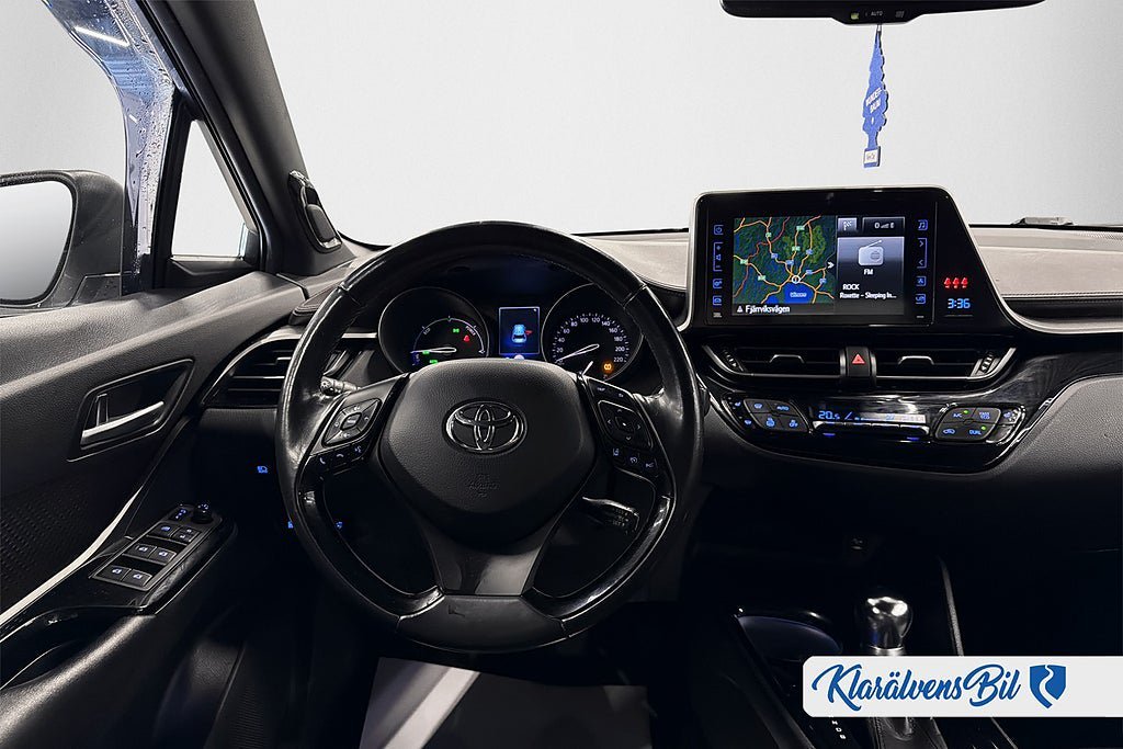 Vehicle Image 12