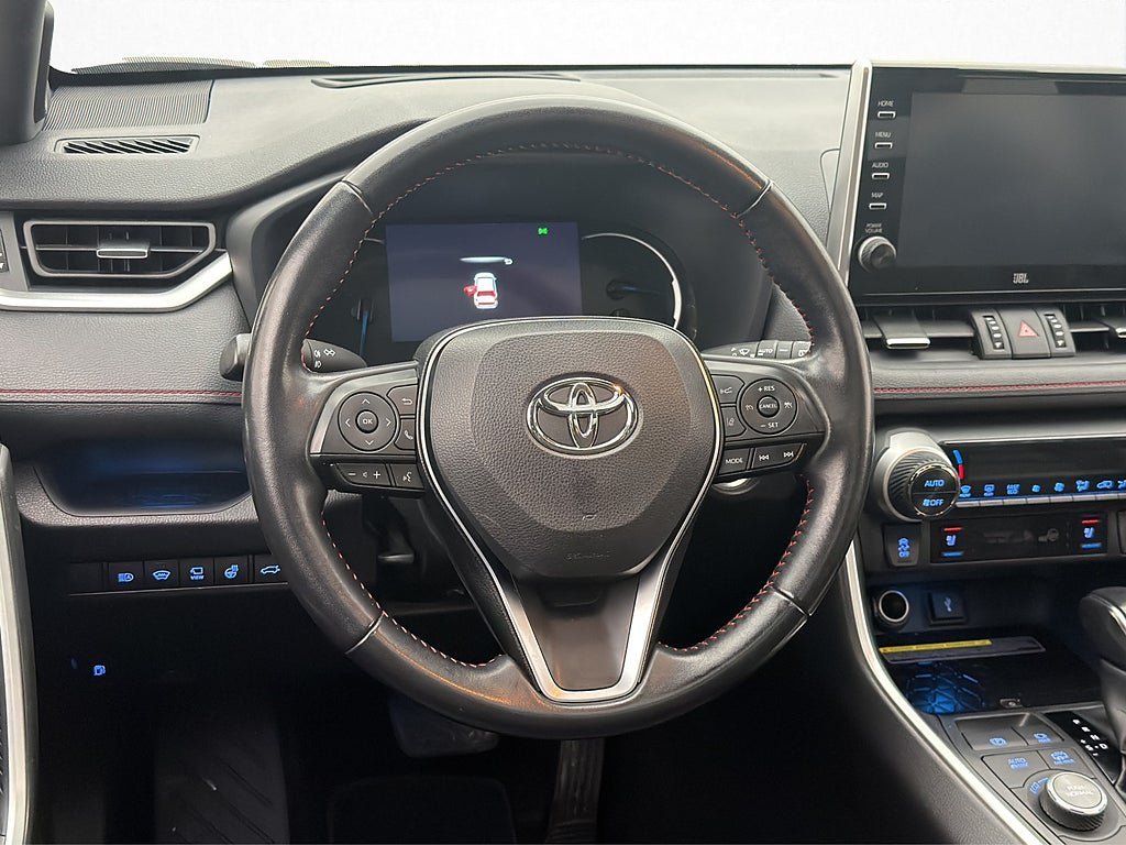Vehicle Image 18