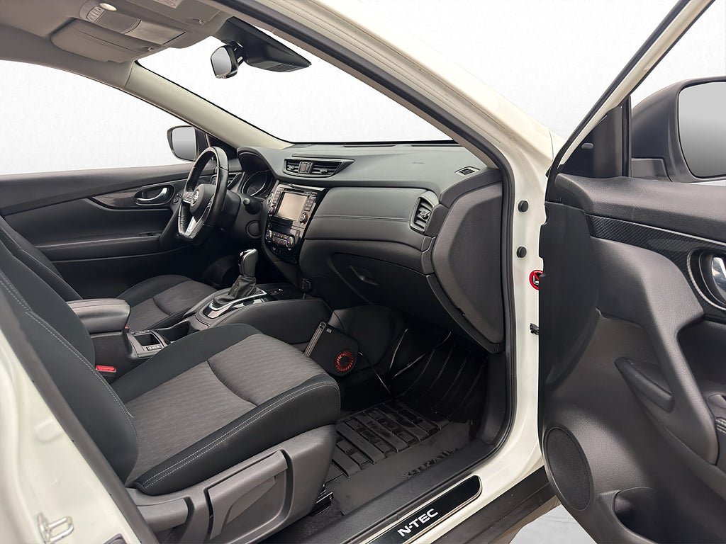 Vehicle Image 24