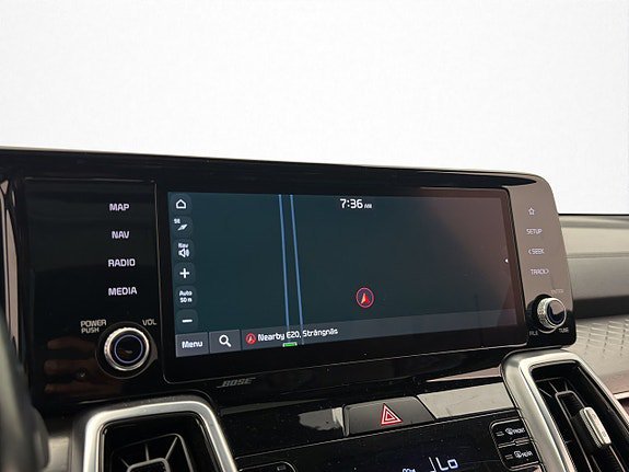 Vehicle Image 25