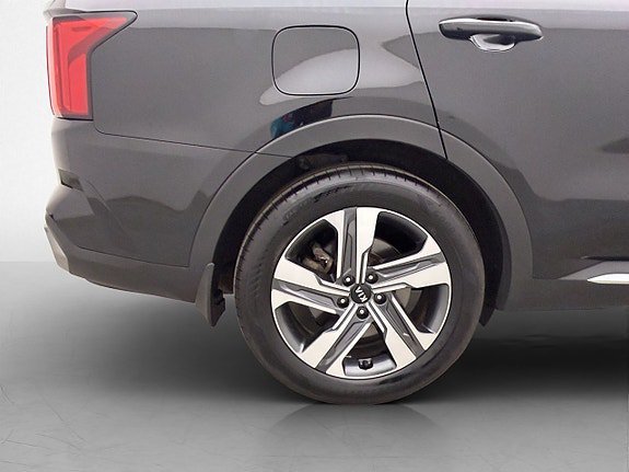 Vehicle Image 38