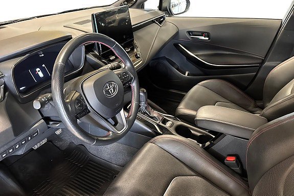 Vehicle Image 12
