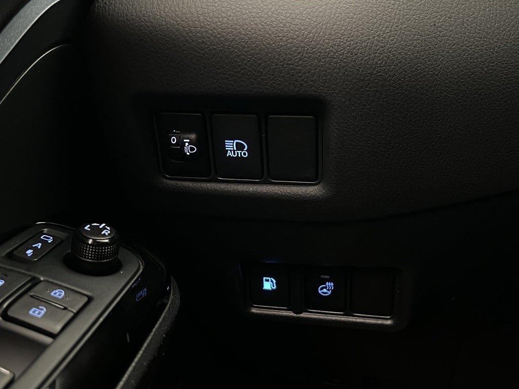 Vehicle Image 26