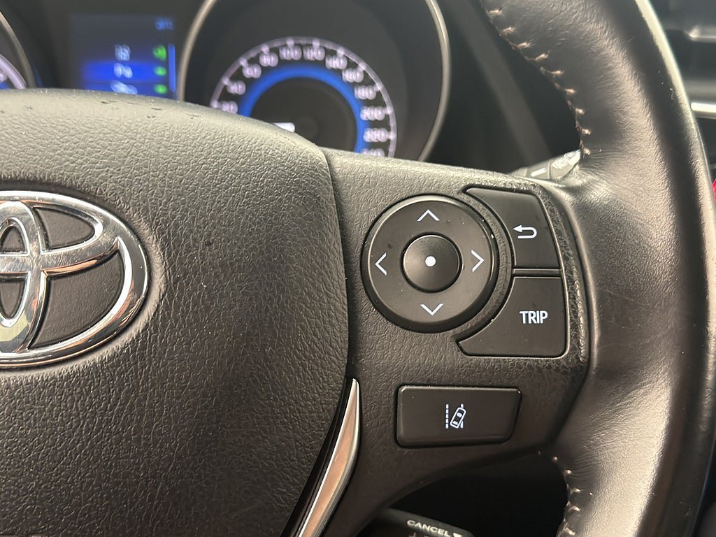 Vehicle Image 15