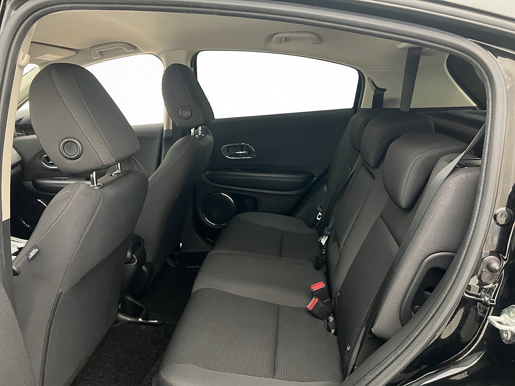 Vehicle Image 23