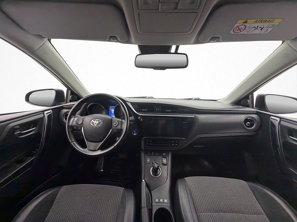 Vehicle Image 23