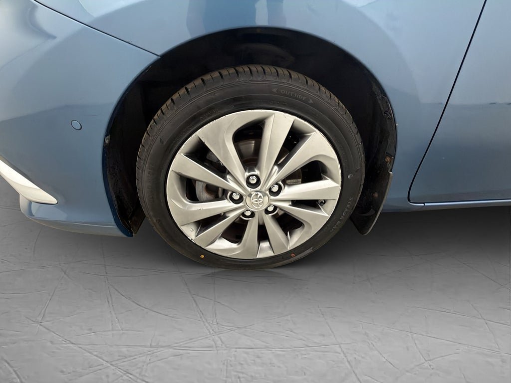 Vehicle Image 30