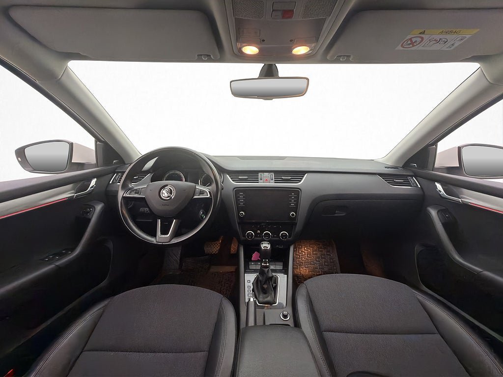 Vehicle Image 15