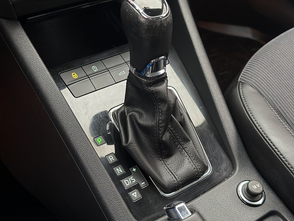 Vehicle Image 26