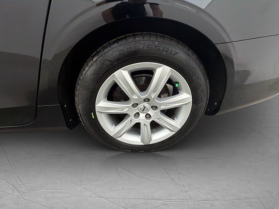 Vehicle Image 33