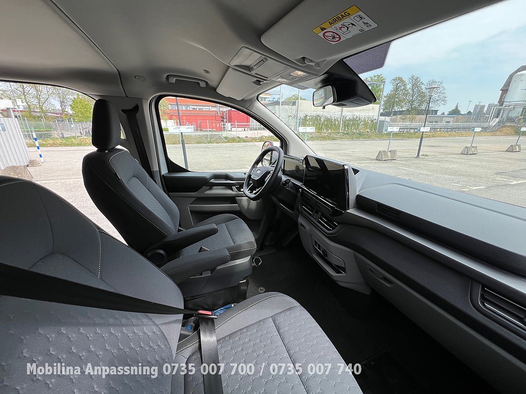 Vehicle Image 28