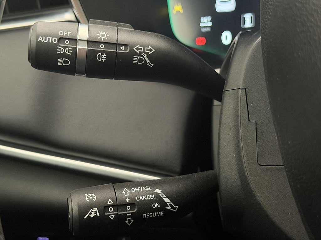 Vehicle Image 26
