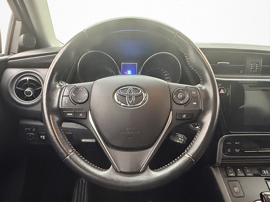Vehicle Image 19