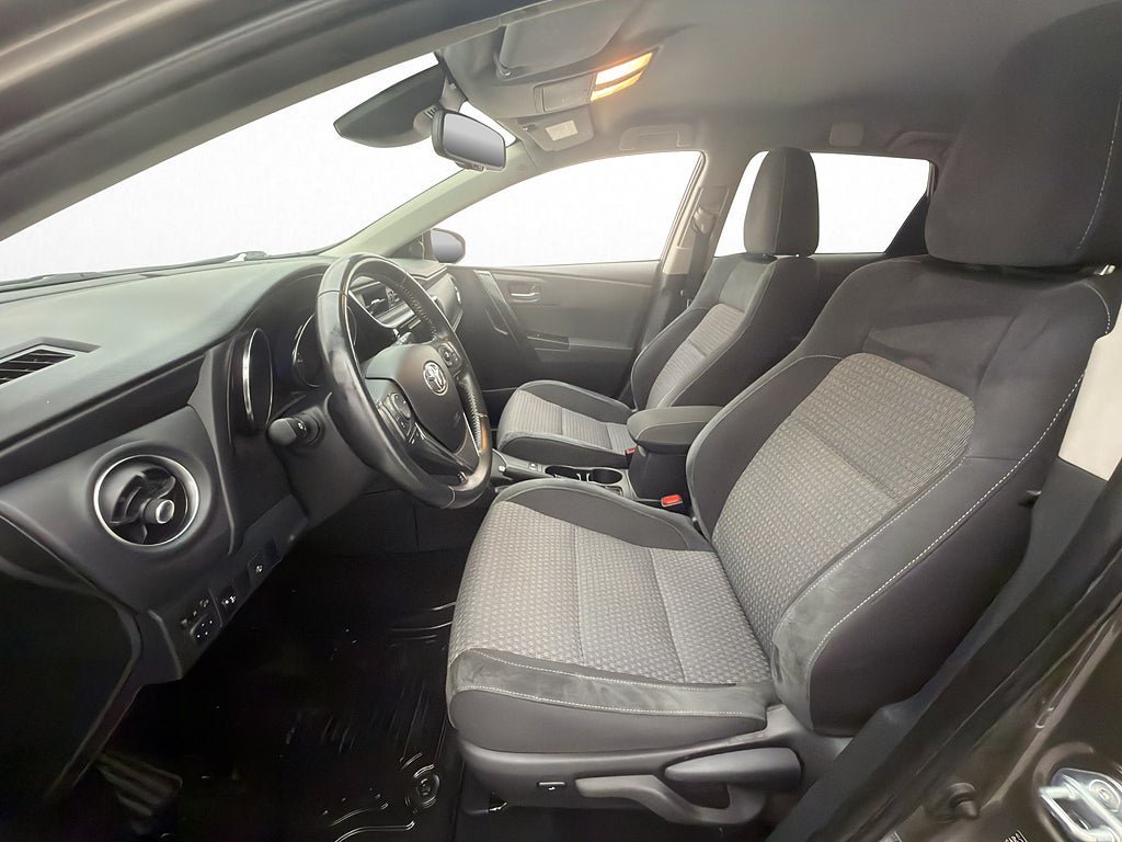 Vehicle Image 21