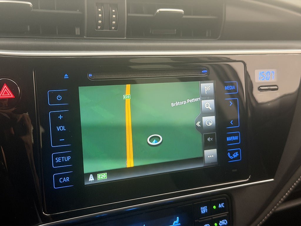 Vehicle Image 23