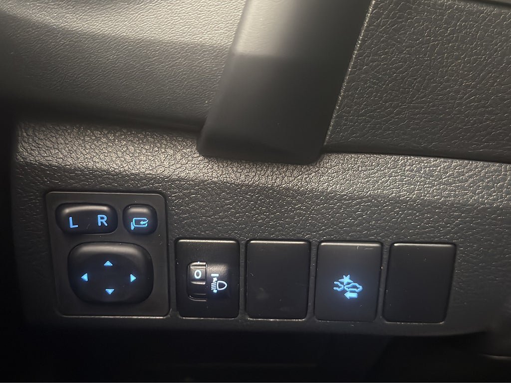 Vehicle Image 33