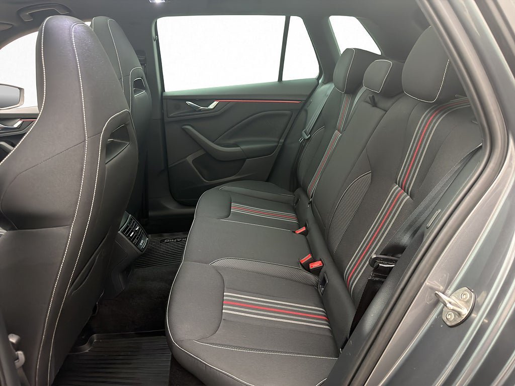Vehicle Image 17
