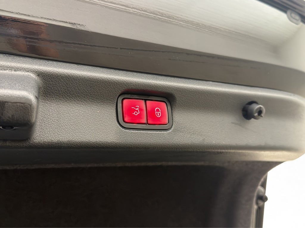 Vehicle Image 27