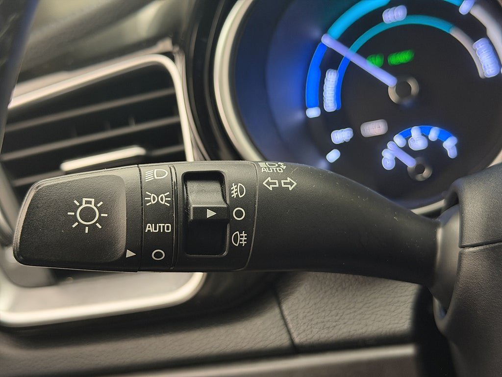 Vehicle Image 23