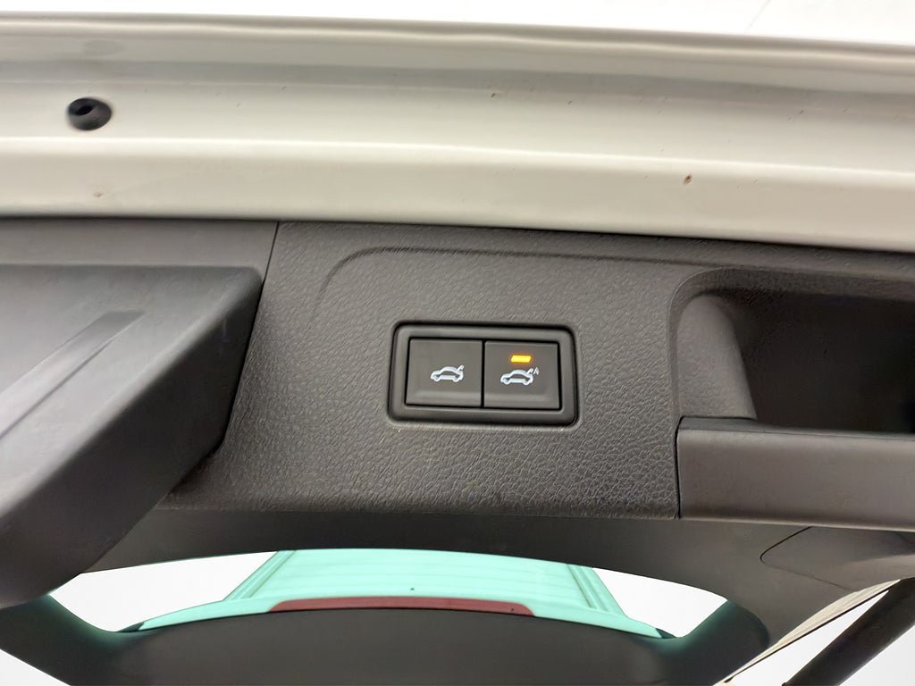 Vehicle Image 26