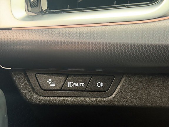 Vehicle Image 27