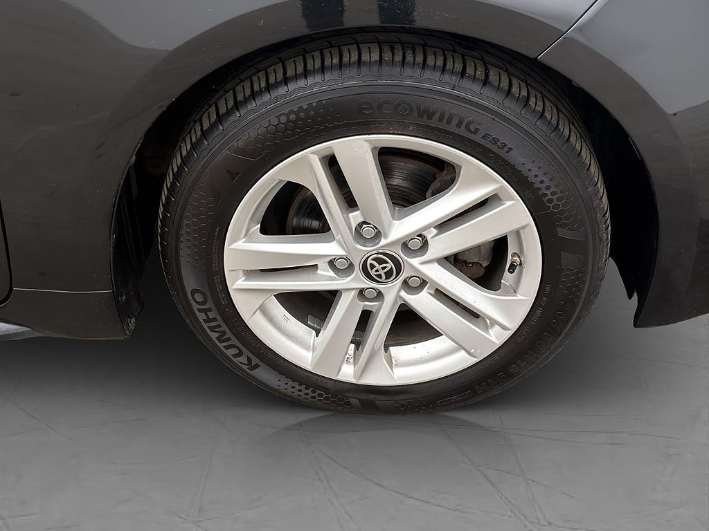 Vehicle Image 10