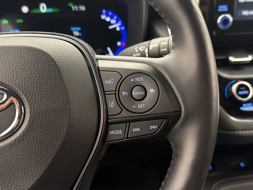 Vehicle Image 22