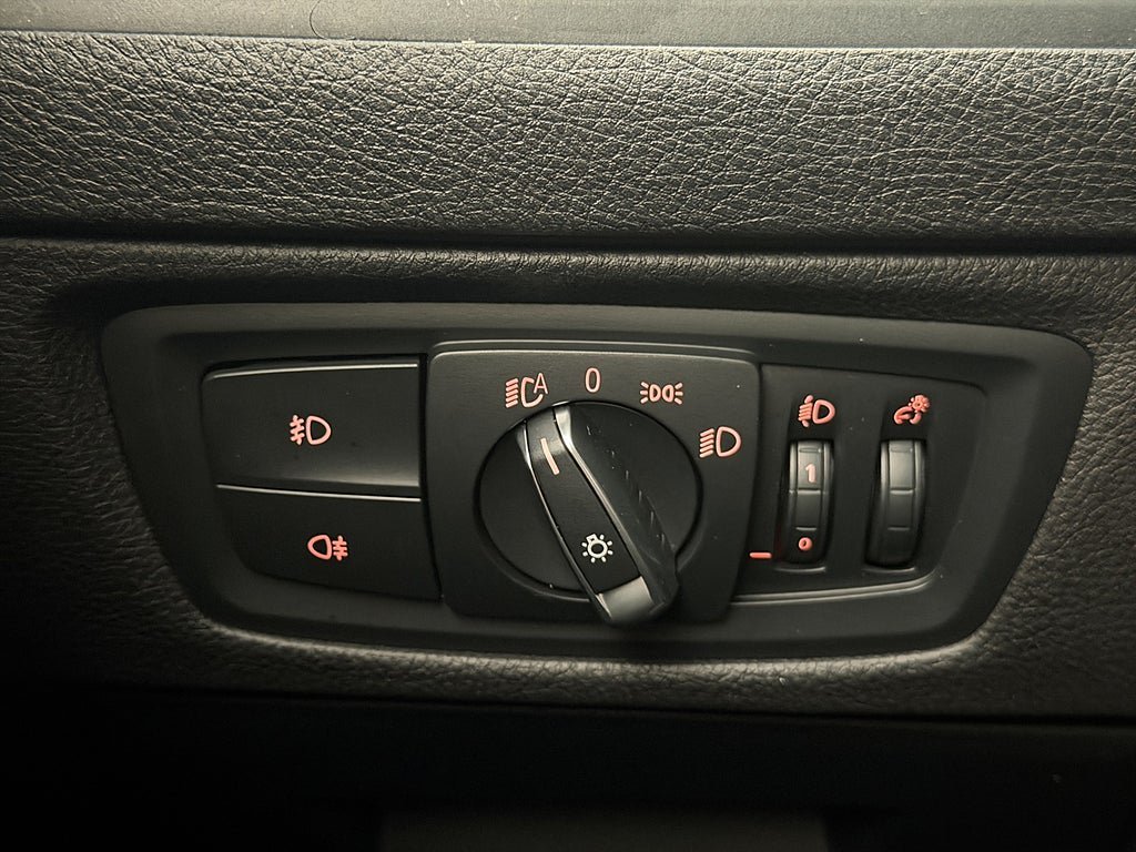 Vehicle Image 27
