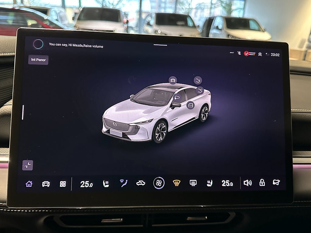 Vehicle Image 11