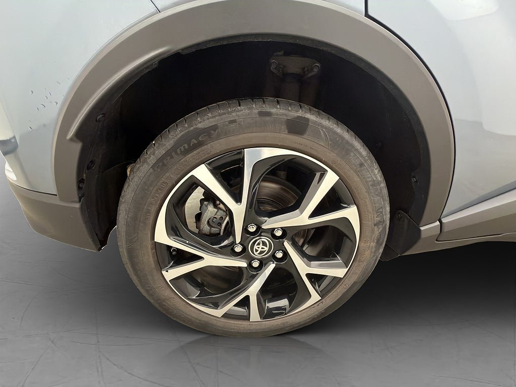Vehicle Image 30